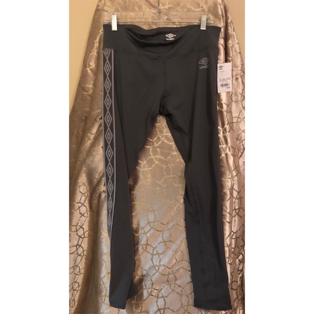 Grey workout leggings